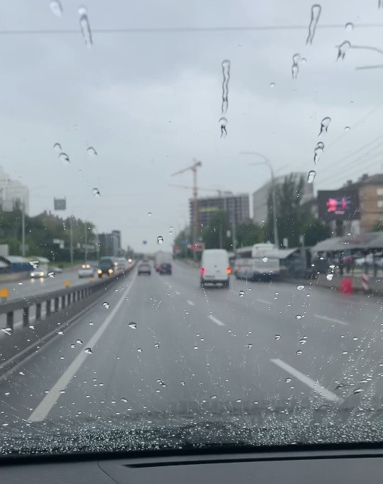 Антидощ для авто